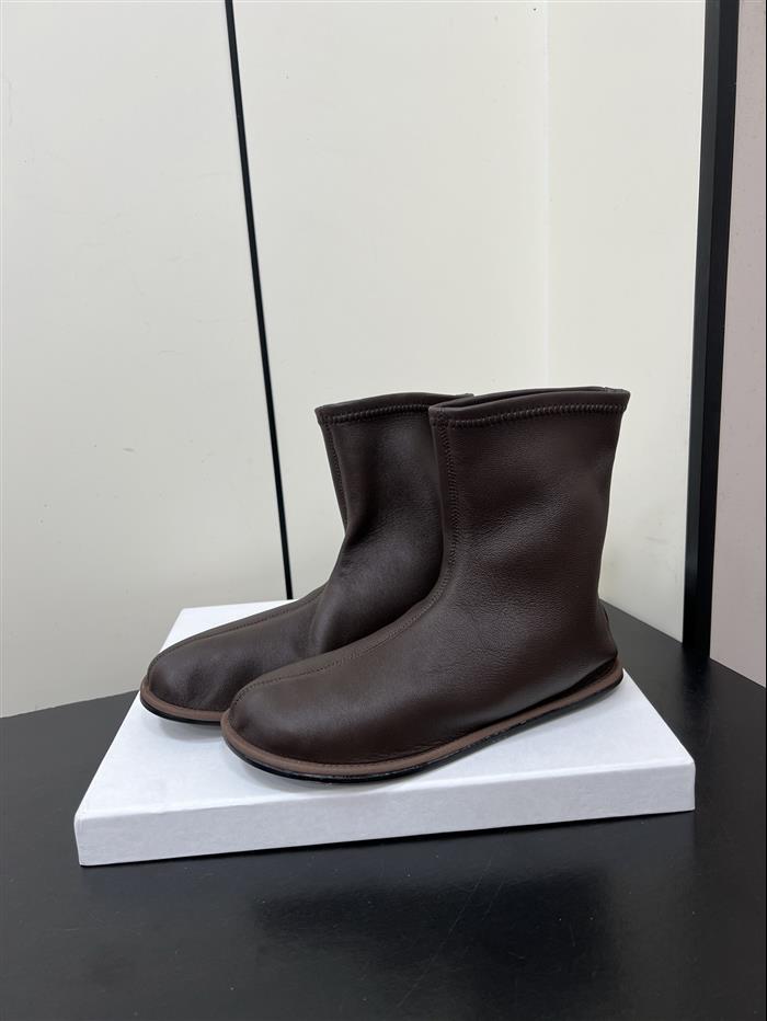 20251128173233936 320